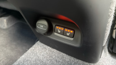 Volvo XC40 2.0 B4P Ultra Dark 5dr Auto Petrol Estate